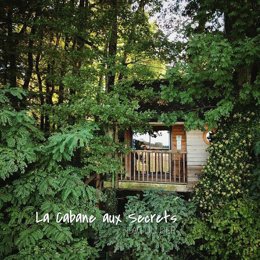 Outines La Cabane Aux Secrets - Au Milieu De Nulle Part מראה חיצוני תמונה